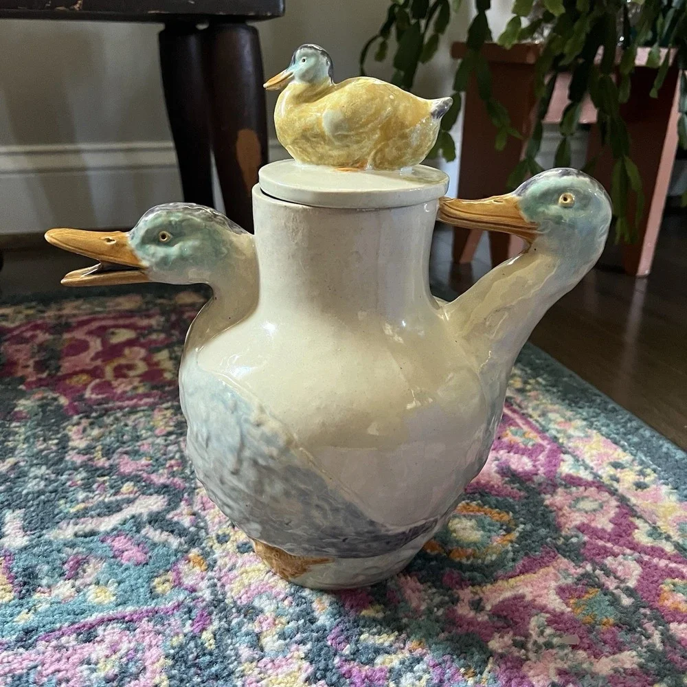 Manuel Gustavo Bordalo Pinheiro Duck Pitcher 1906 Caldas da Rainha Portugal